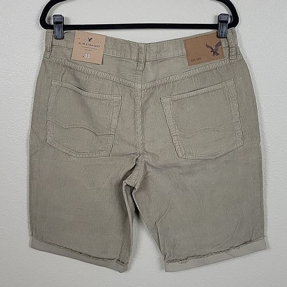 AEO Slim Straight Corduroy Roll Hem Shorts, Size 33. - Picture 2 of 5